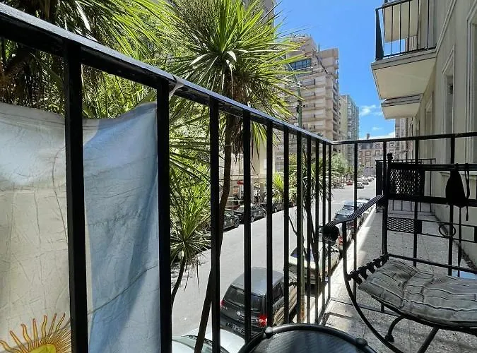 Rincon Billinghurst En Mdq, Departamento A 150 Ms Del Mar, 2 Dormitorios, Capacidad 7 Personas, Solo Familias, Con Balcon Y Patio, En Lamadrid 2238 Mar Del Plata
