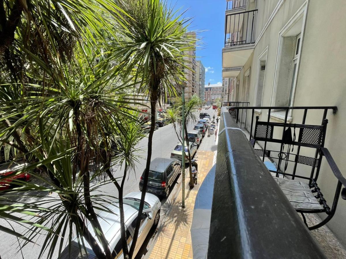 Rincon Billinghurst: Beachside Family With Balcony Apartment