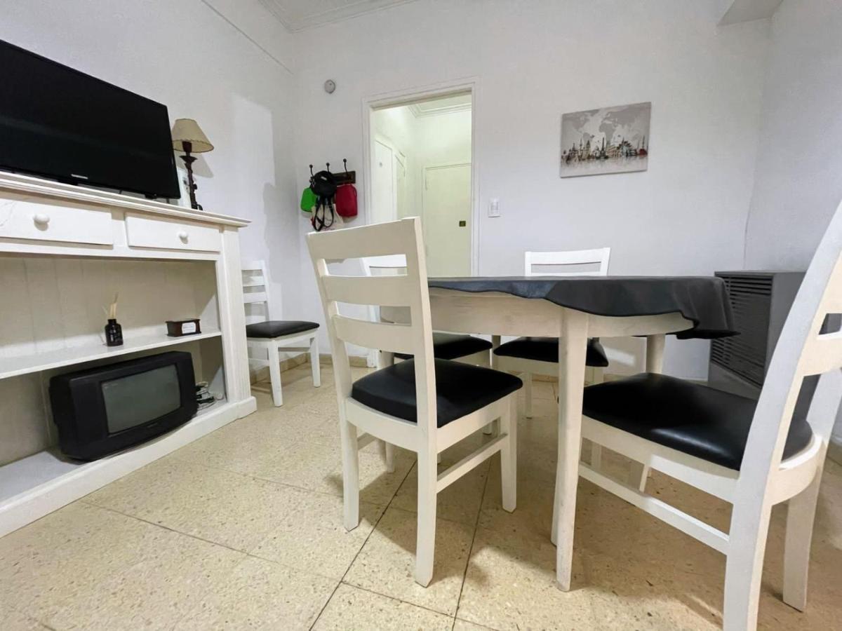 Rincon Billinghurst: Beachside Family With Balcony Apartment *